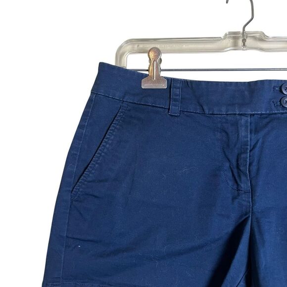Vineyard vines Women's Navy Shorts. Size 6 - Picture 6 of 6